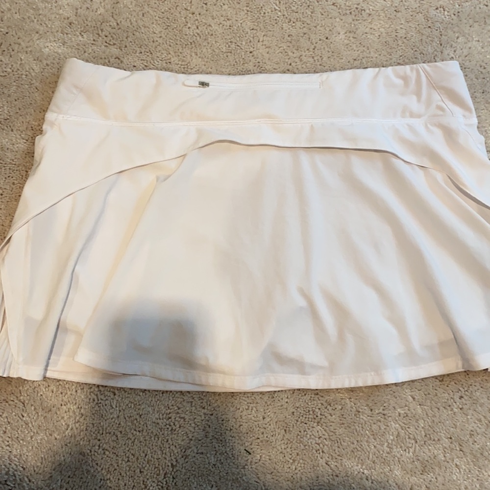 Lululemon skirt - Picture 2 of 5